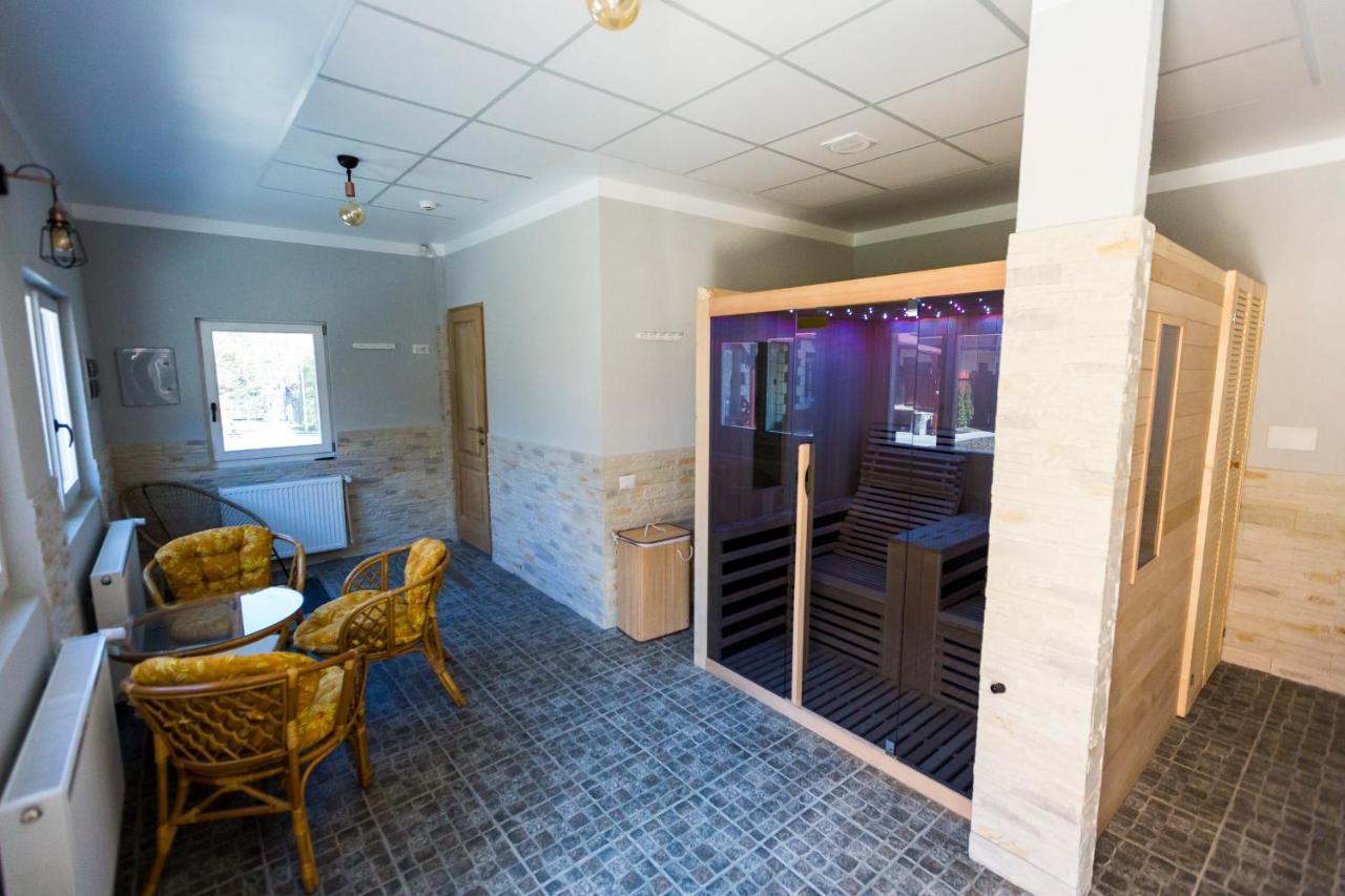 Royal Inn Busteni-Adults Only Kültér fotó