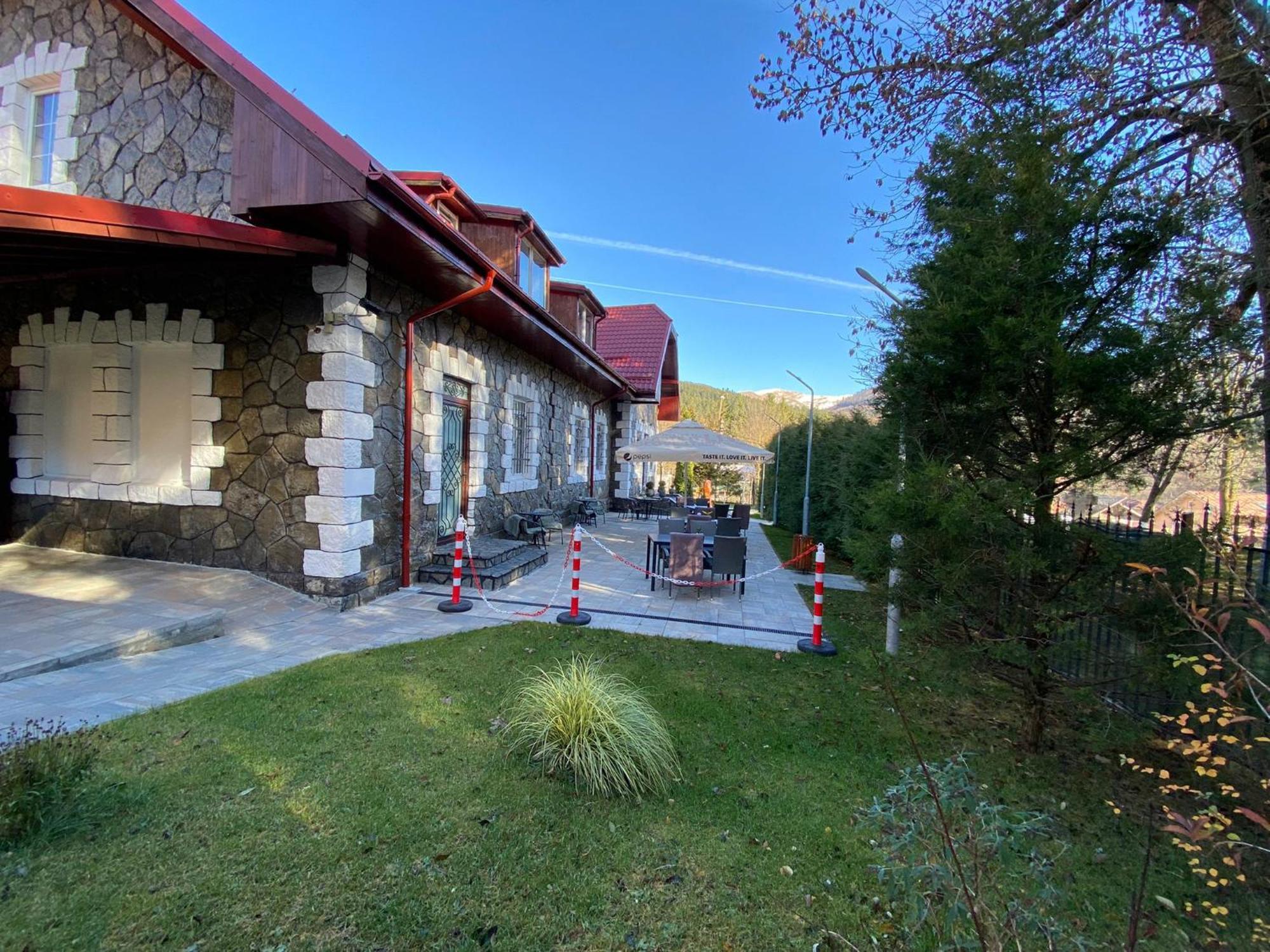 Royal Inn Busteni-Adults Only Kültér fotó