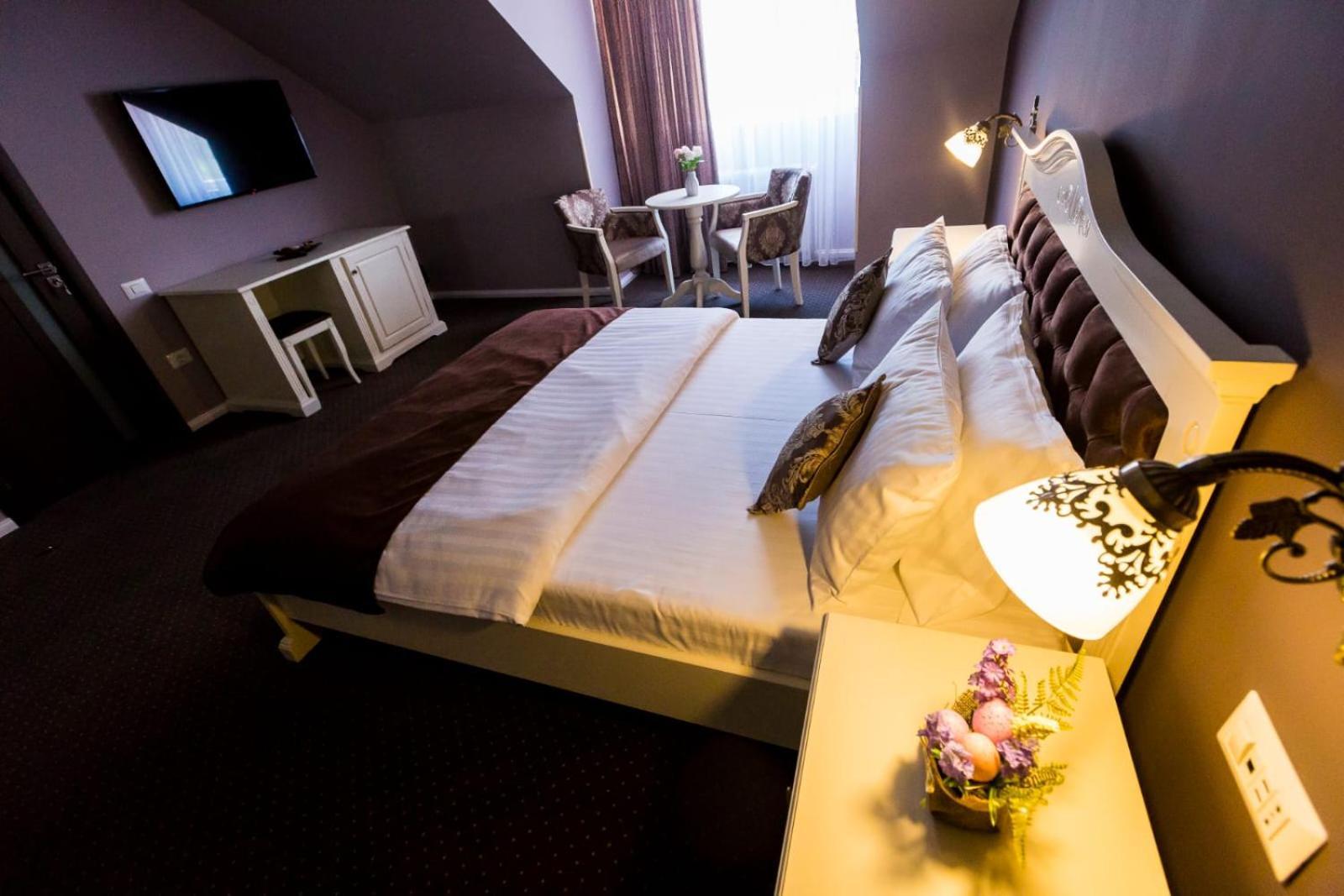 Royal Inn Busteni-Adults Only Kültér fotó